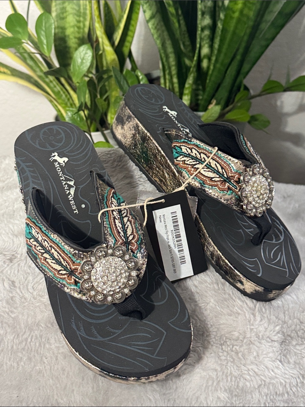 Montana West Black Embroidered Wedge Sandals & Rhinestone Center-New! Women's 9
